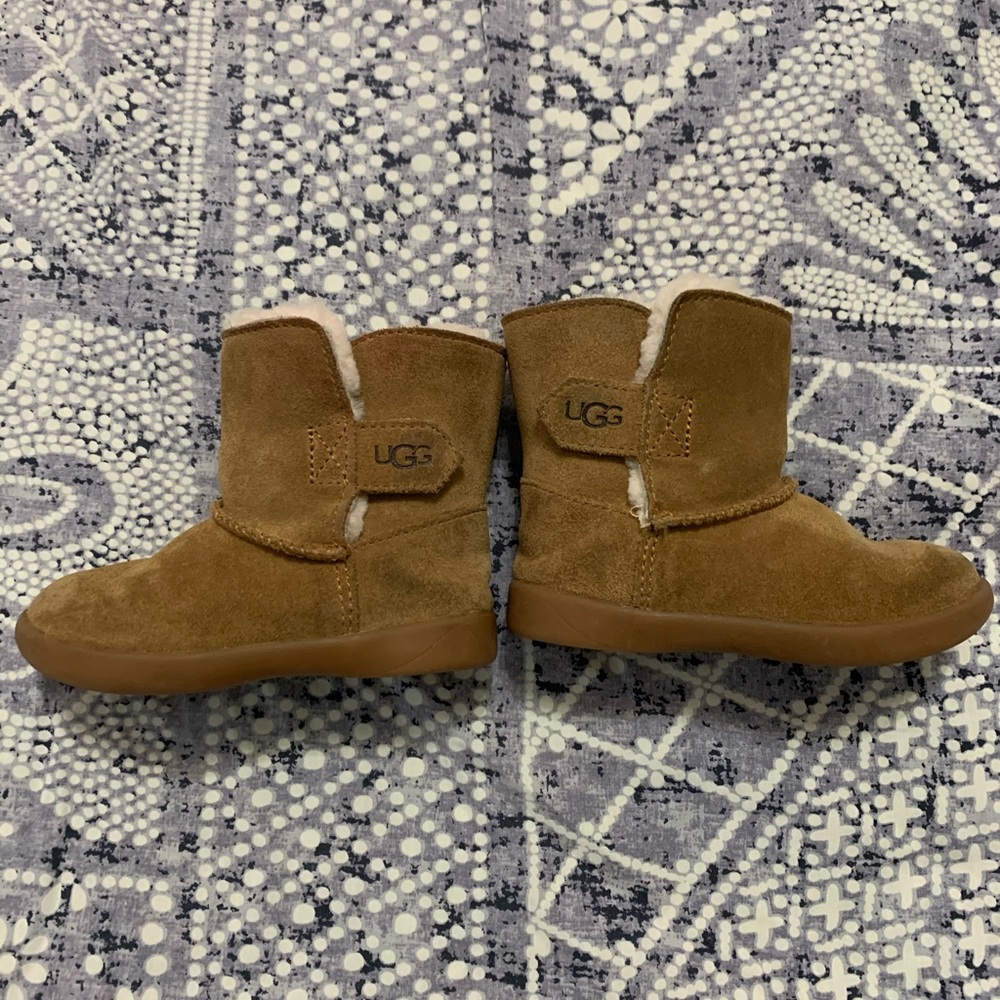 Size 7 toddler UGG boots great condition